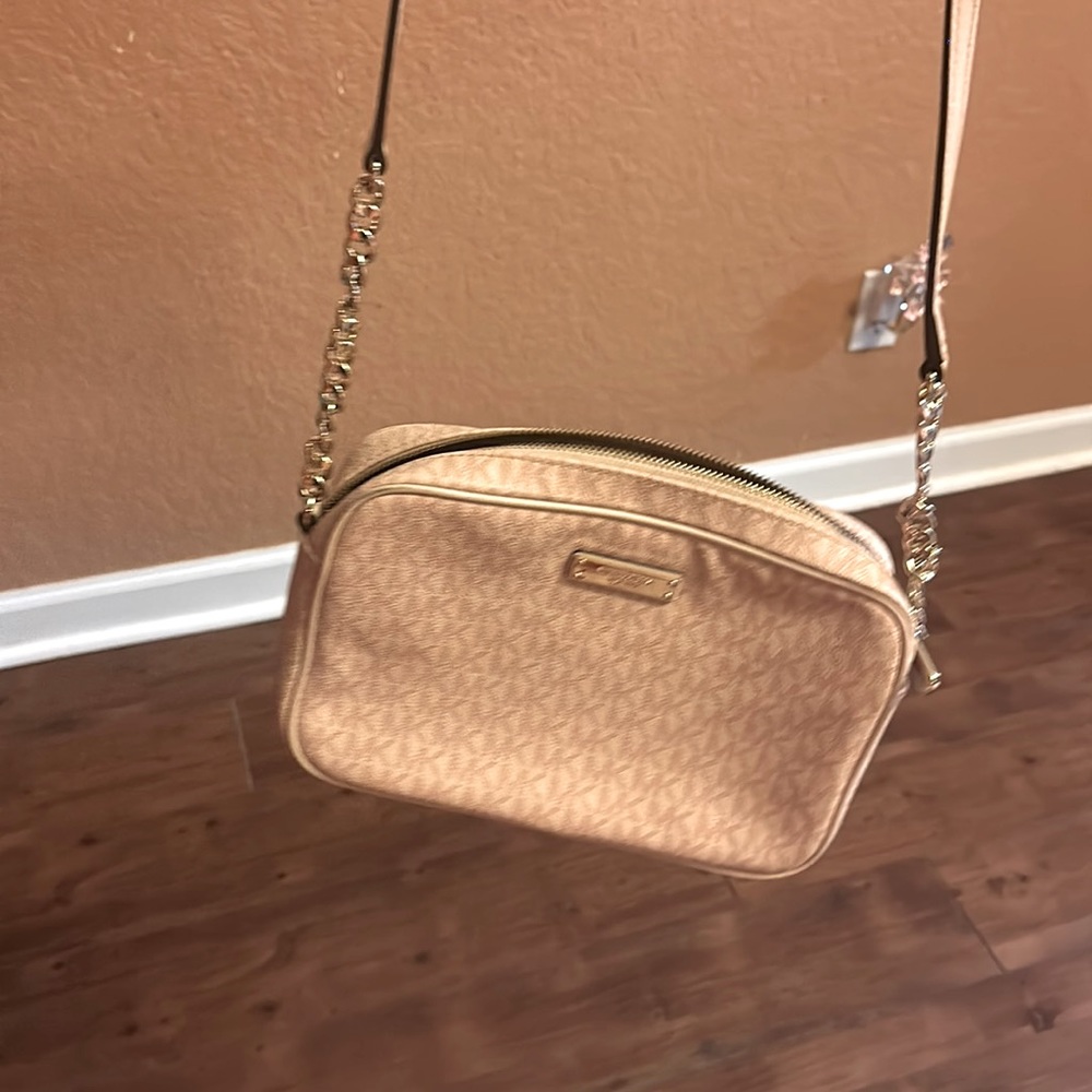 Pink Michael kors crossbody